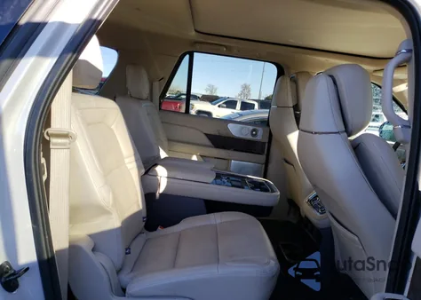 2021 Lincoln Navigator L Reserve z USA, uszkodzony, nr VIN 5LMJJ3LT8MEL01173